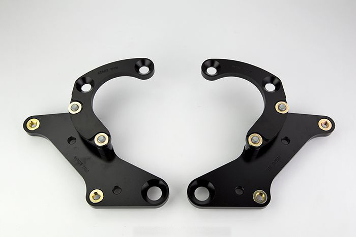 Bracket Kit, Front - Lug Mount