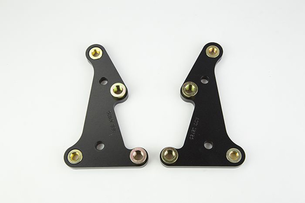 Wilwood Bracket Kit, Front - Lug Mount